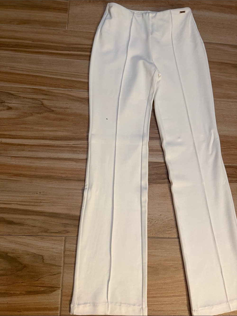 Tahari Off-White Boot-Cut Flare Pants stretch with built in tummy control! - Picture 3 of 12